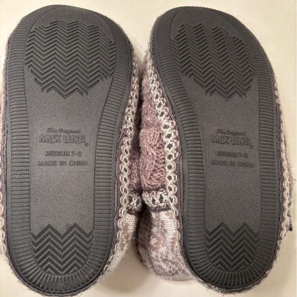 Muk Luks Gray Knit Slippers - Picture 4 of 6